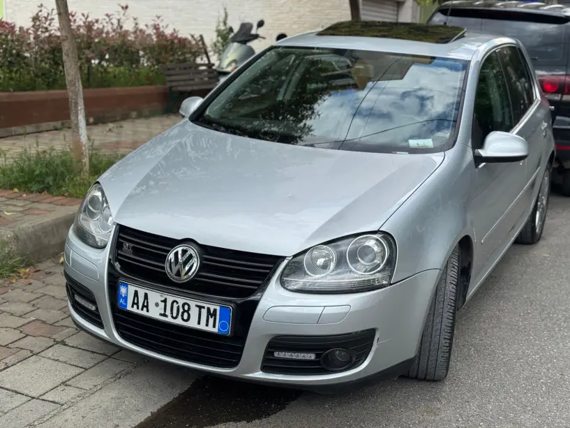 Wynajmij samochód w Tirana