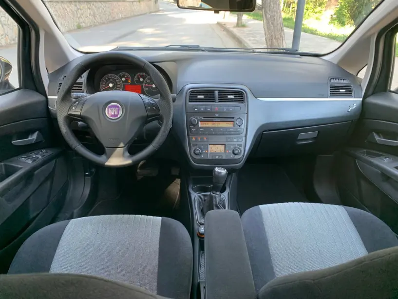 Auto mieten in Tirana