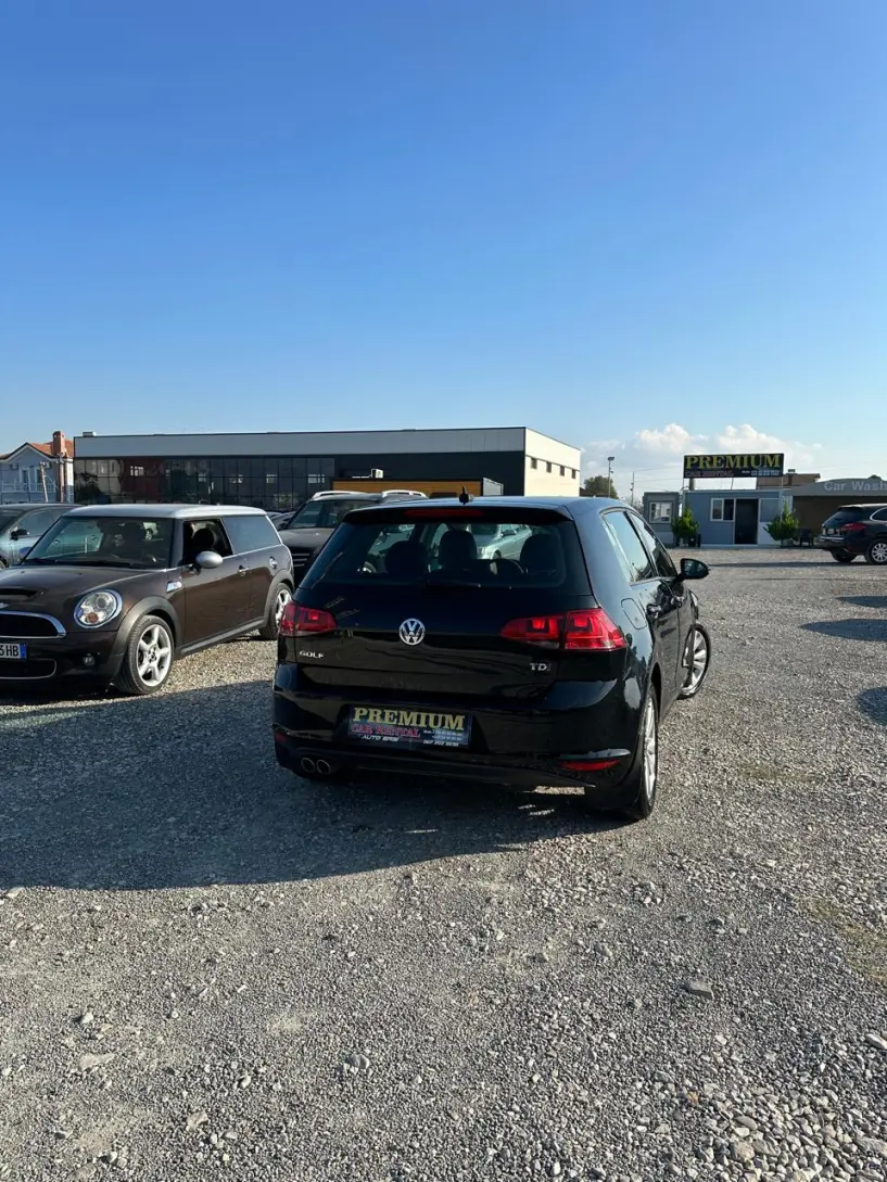 Wynajmij samochód w Tirana