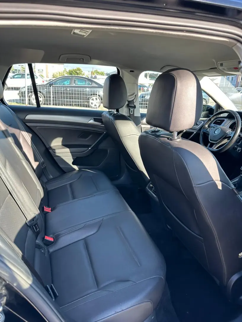 Wynajmij samochód w Tirana