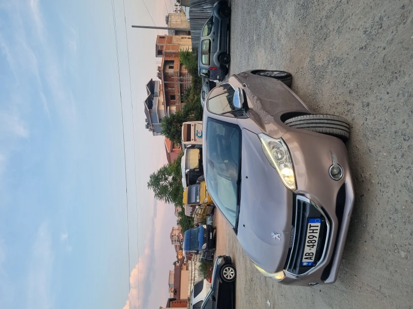 Auto mieten in Tirana