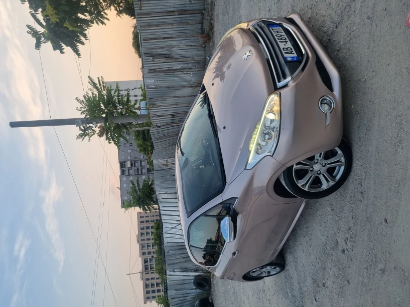 Auto mieten in Tirana