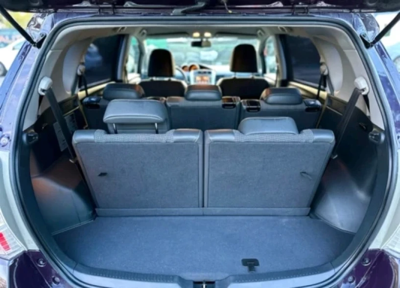 Merrni me qira një makinë në Tirana