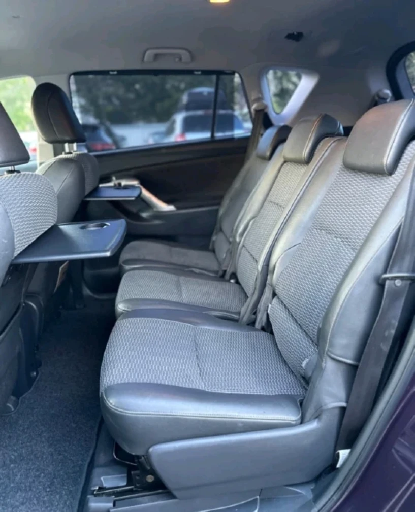 Merrni me qira një makinë në Tirana