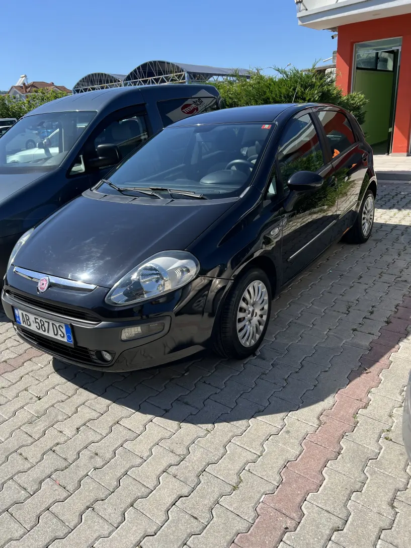 Rent a car in Tirana