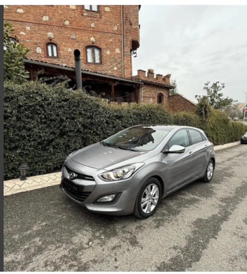 Auto mieten in Tirana