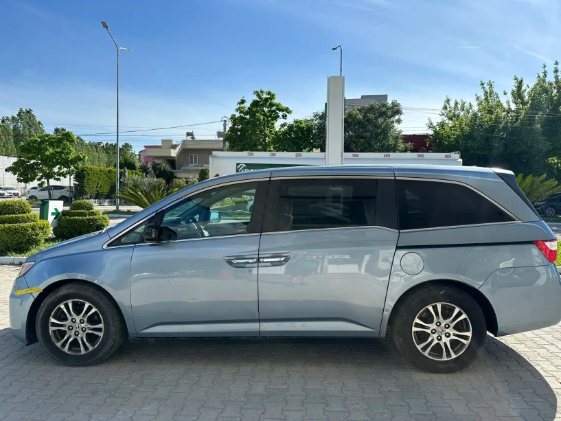 Noleggia un'auto a Tirana