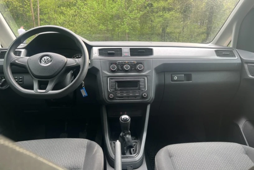 Noleggia un'auto a Tirana