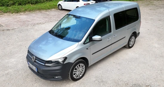 Rent a 2018 Volkswagen Caddy in Tirana