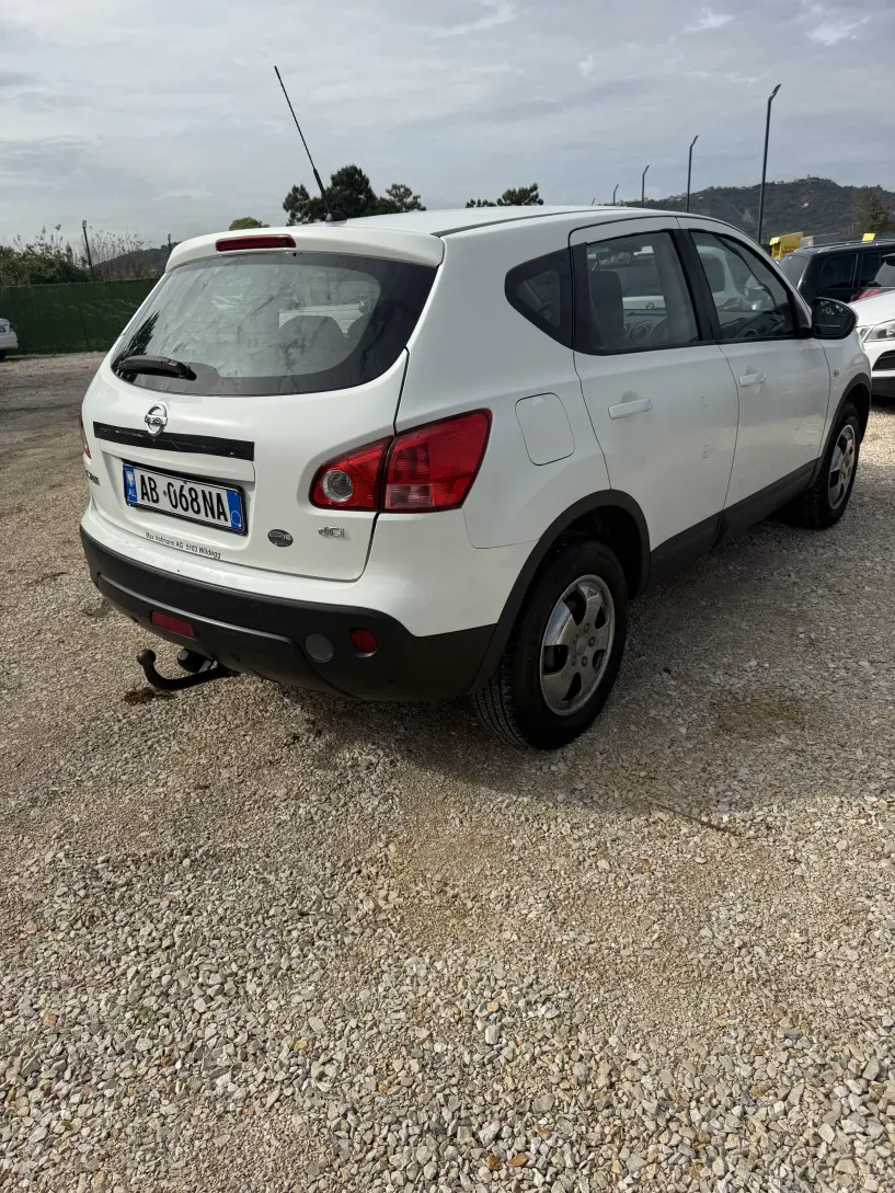 Rent a car in Tirana