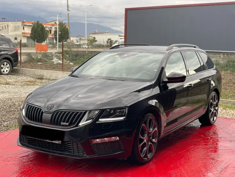 Noleggia un'auto a Tirana