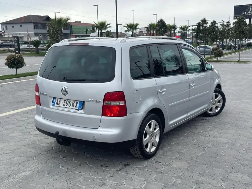 Auto mieten in Tirana