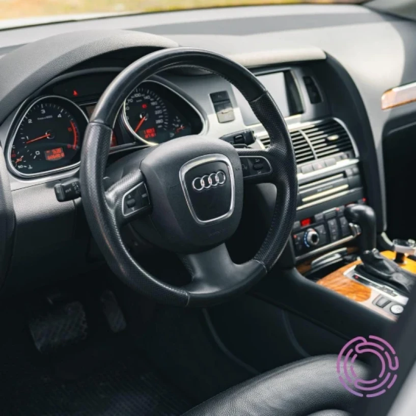 Noleggia un'auto a Tirana