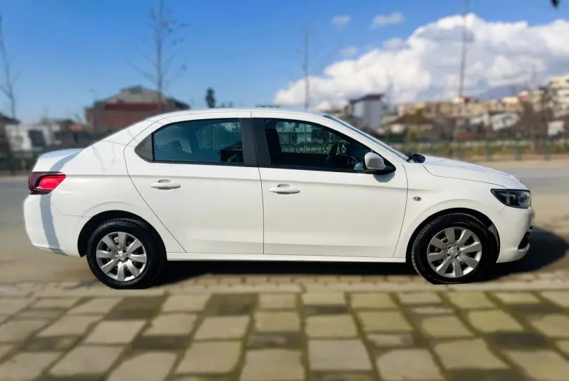 Rent a car in Tirana