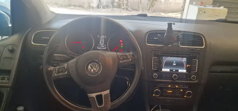 Noleggia un'auto a Tirana