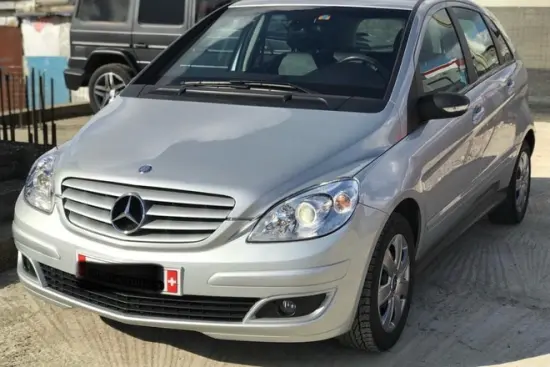 Rent a 2006 Mercedes-Benz B 200 in Tirana