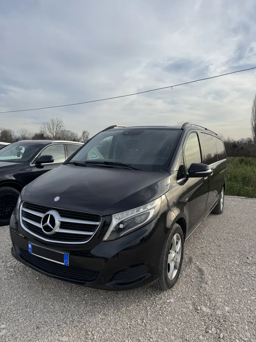 Wynajmij samochód w Tirana