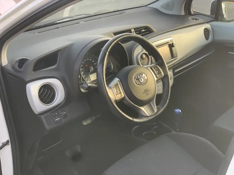 Alquila un coche en Tirana