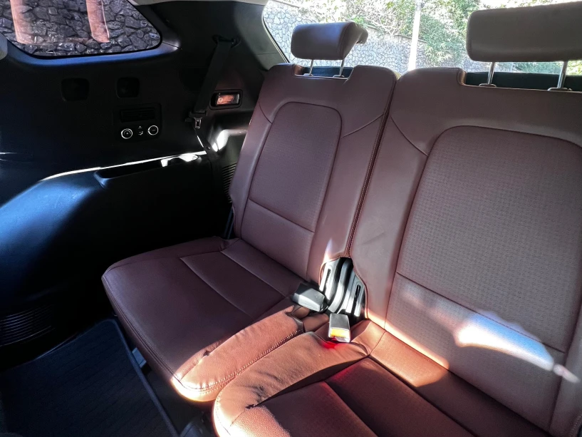 Noleggia un'auto a Tirana