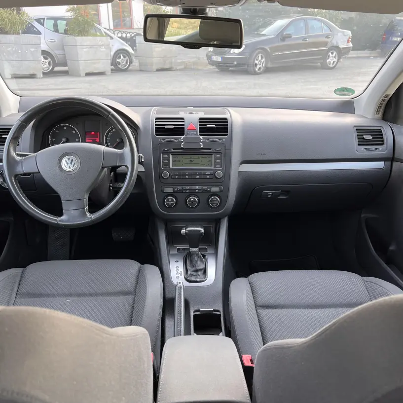 Rent a car in Tirana