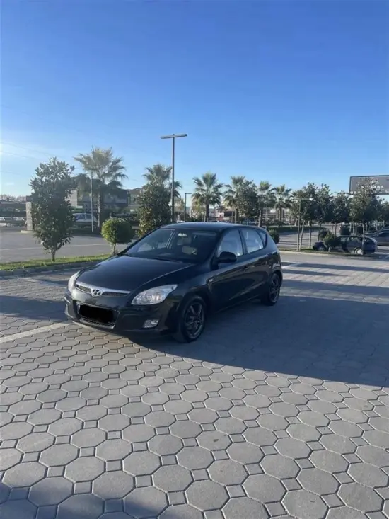 Rent a 2011 Hyundai i30 in Tirana