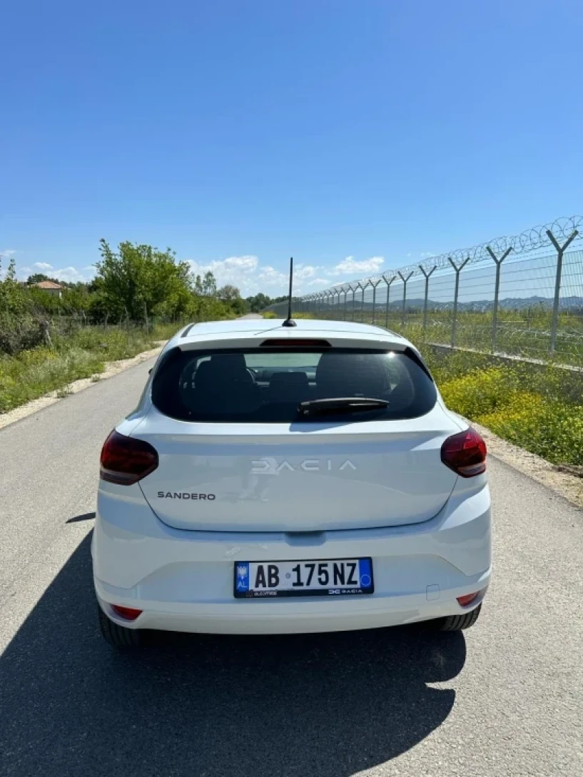 Louer une voiture à Tirana