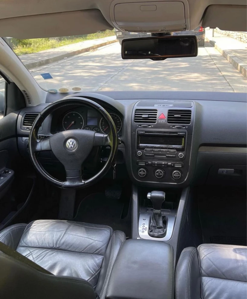 Rent a car in Tirana