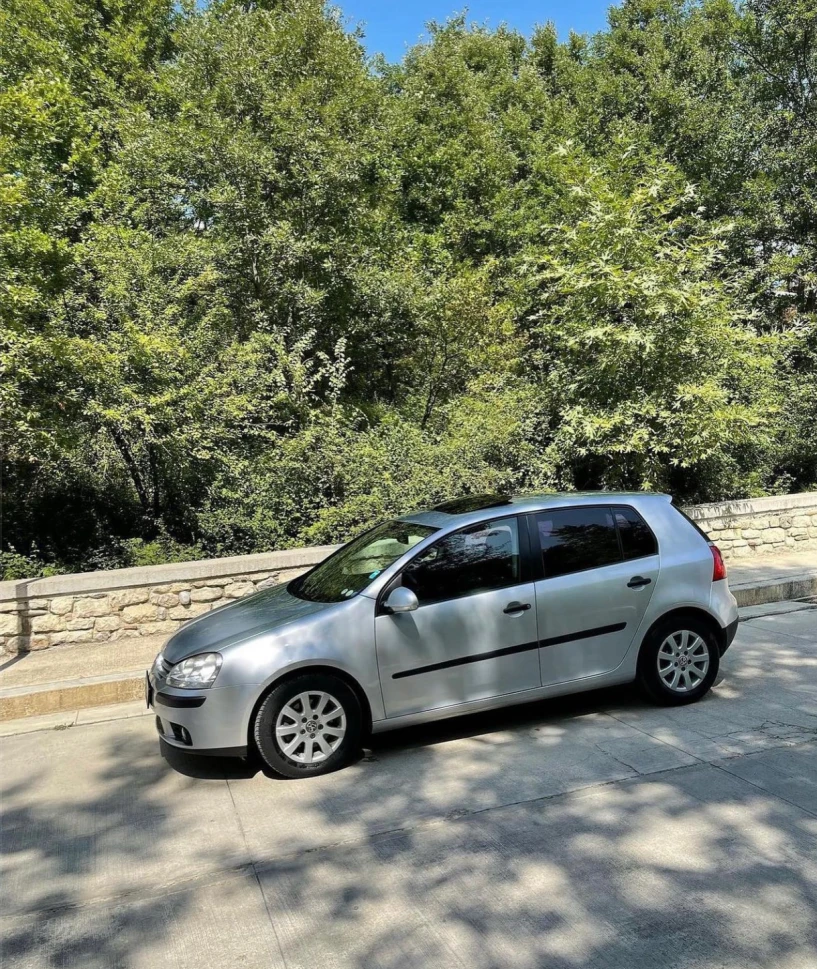 Rent a car in Tirana