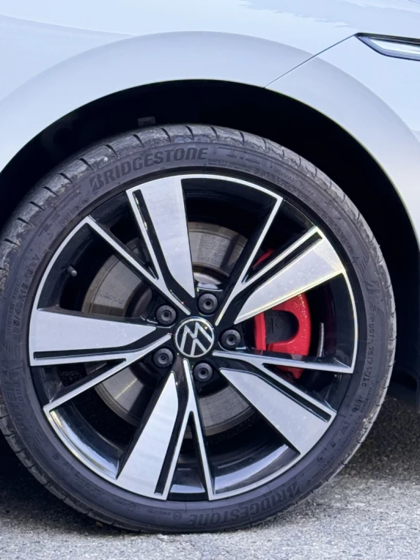 Wynajmij samochód w Tirana