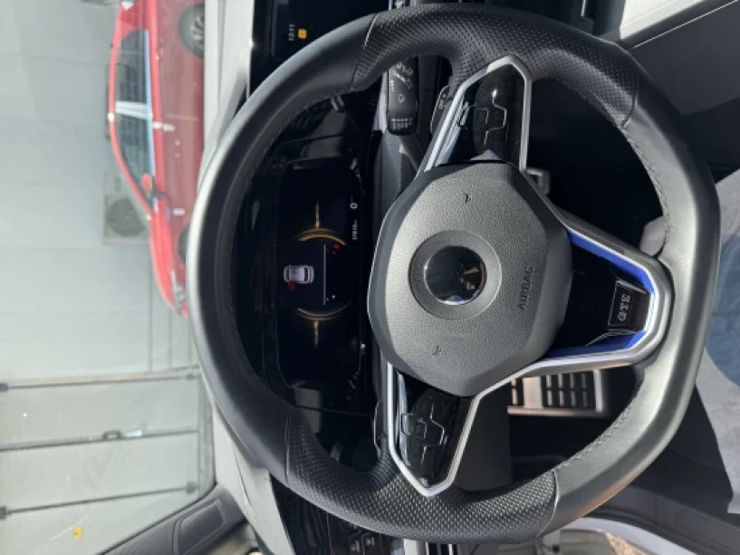 Wynajmij samochód w Tirana