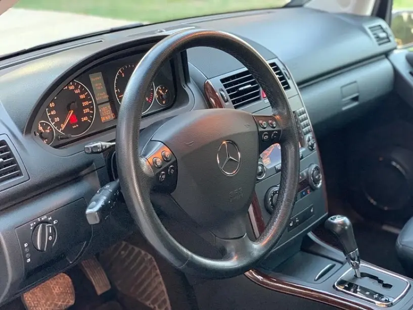 Rent a car in Tirana