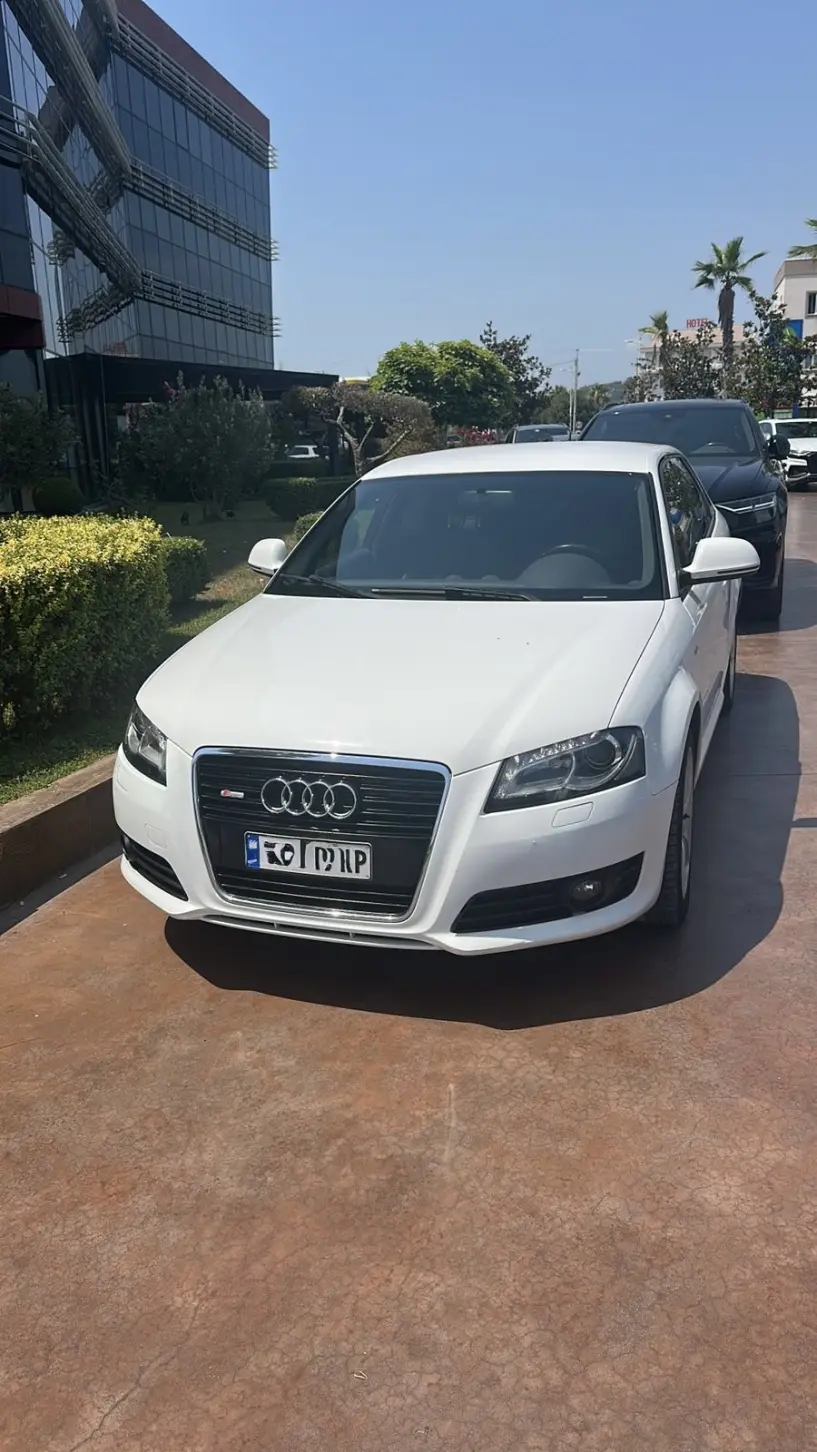 Louer une voiture à Tirana