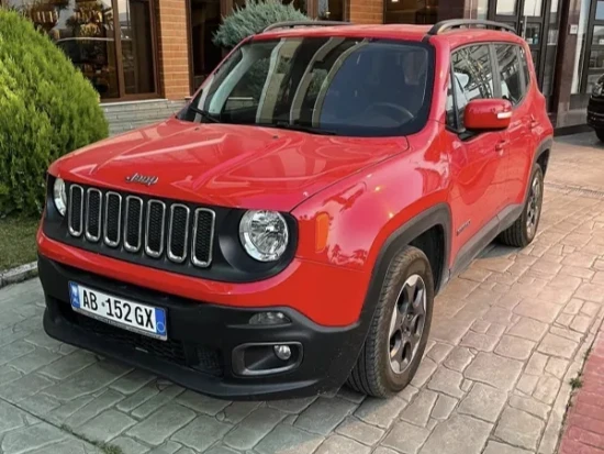 Alquila un 2020 Jeep Renegade en Tirana