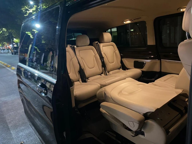 Noleggia un'auto a Tirana