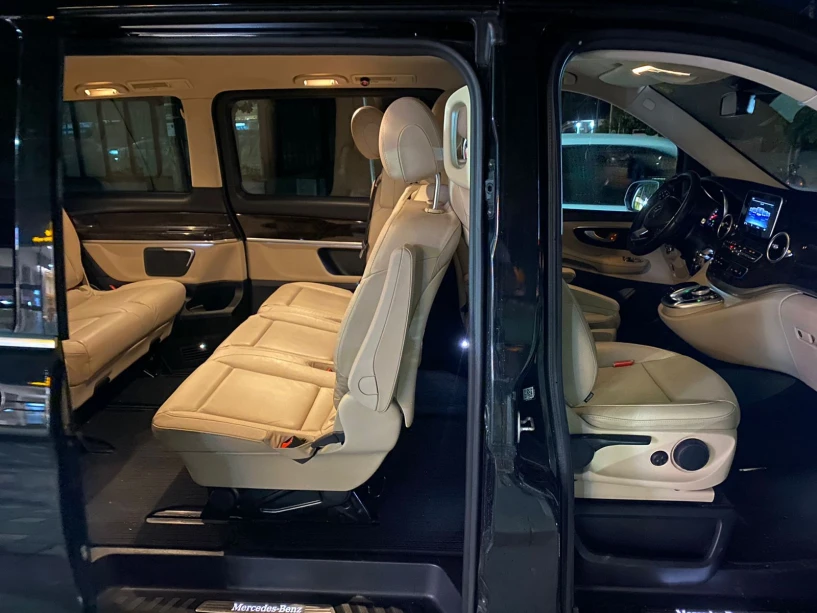 Noleggia un'auto a Tirana