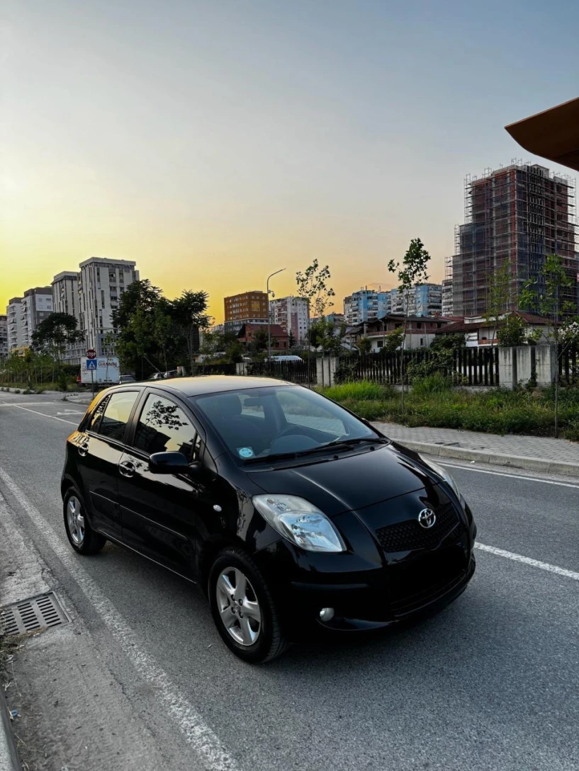 Noleggia un'auto a Tirana