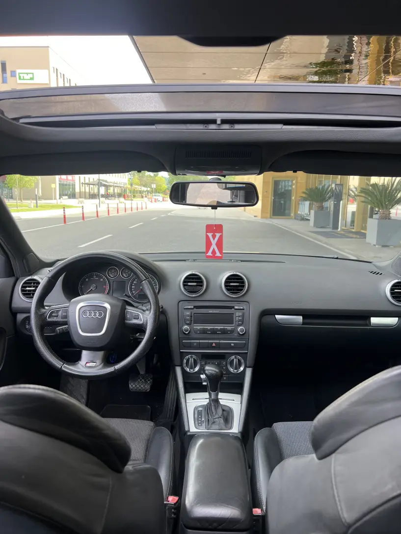 Merrni me qira një makinë në Tirana