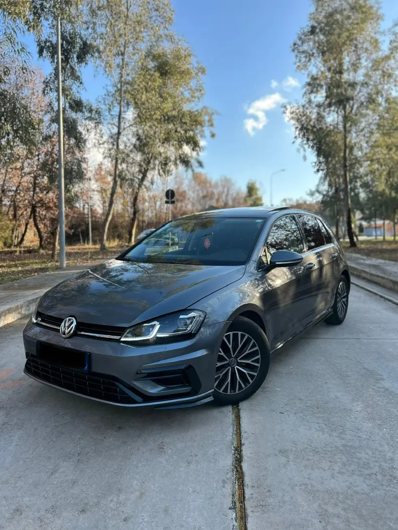 Louer une voiture à Tirana