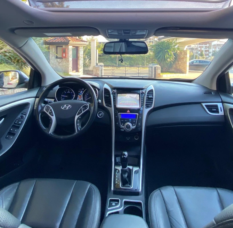 Wynajmij samochód w Tirana