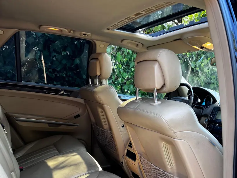 Rent a car in Tirana