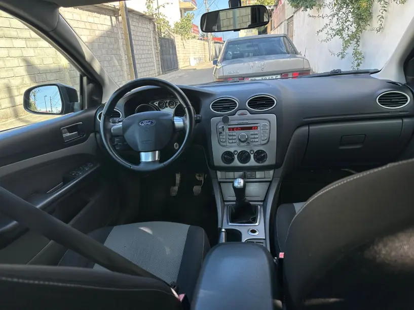 Alquila un coche en Tirana