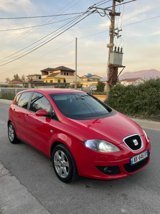 Rent a 2010 Seat Altea in Tirana