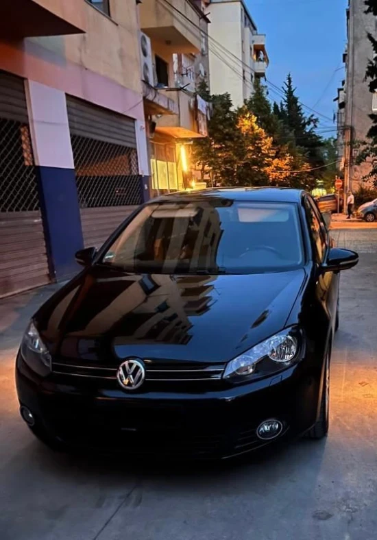 Rent a 2008 Volkswagen Golf 6 in Tirana