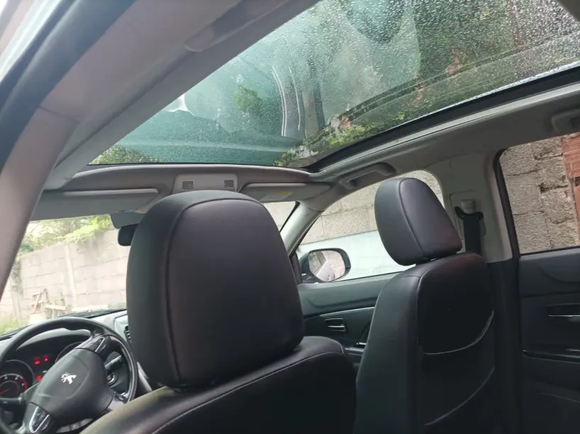 Noleggia un'auto a Tirana