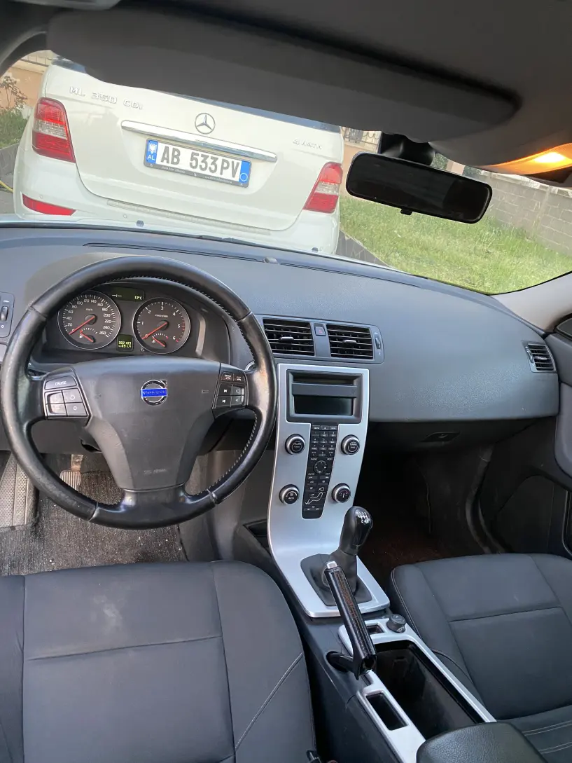 Rent a car in Tirana