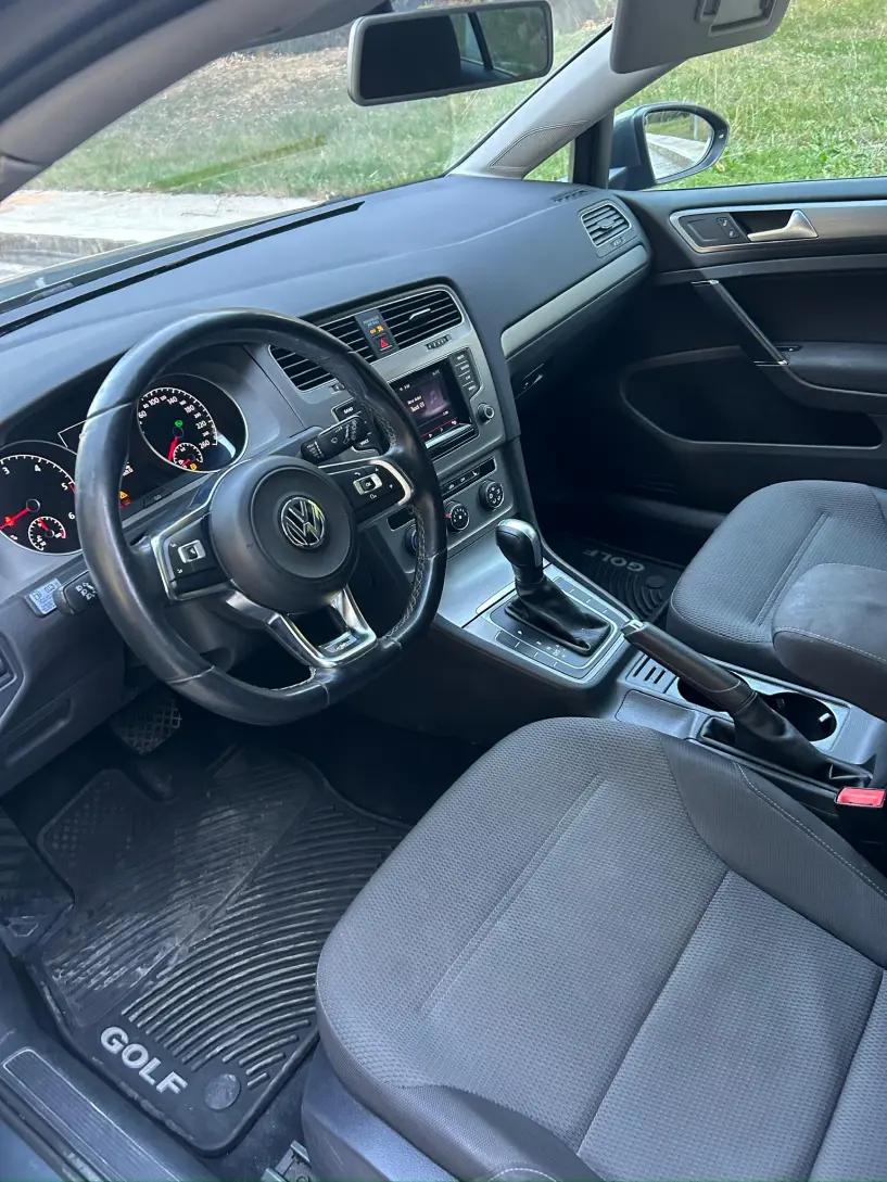 Louer une voiture à Tirana