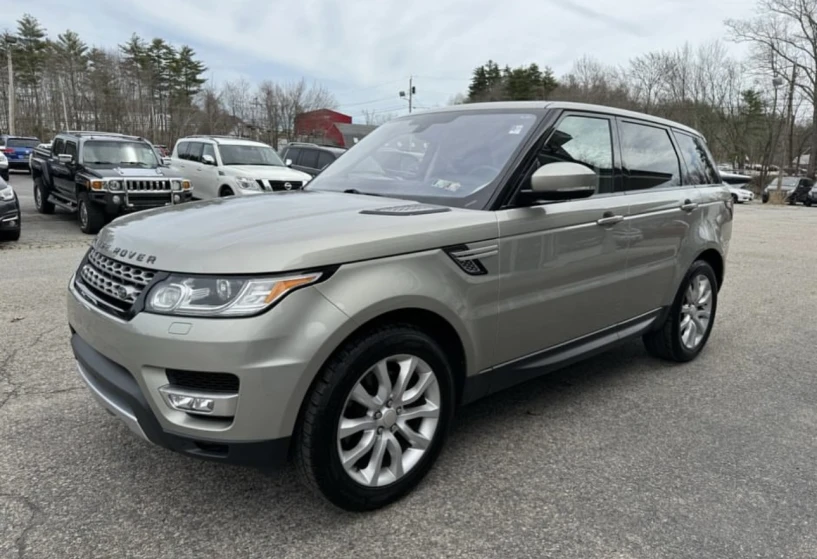 Noleggia un'auto a Tirana