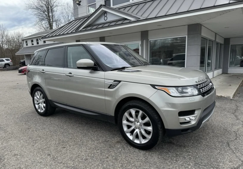 Noleggia un'auto a Tirana