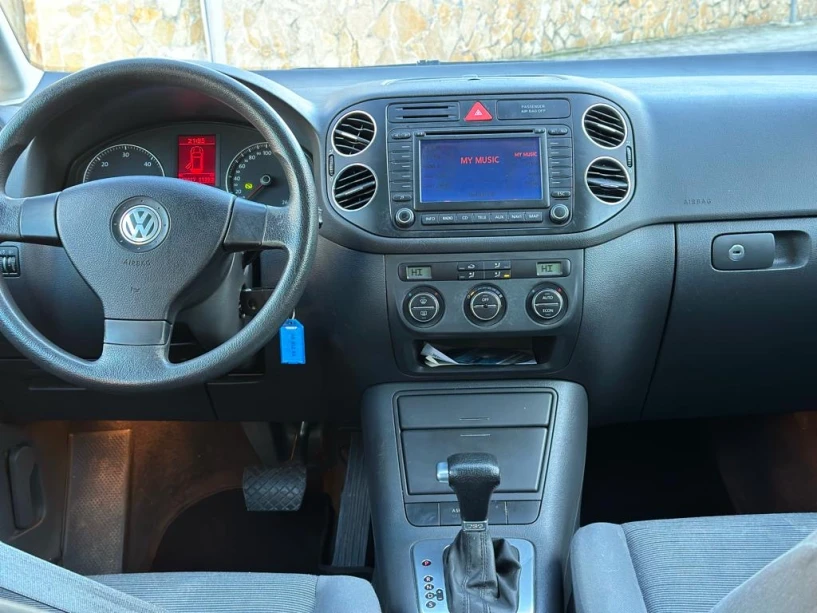 Rent a car in Tirana