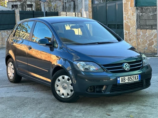 Rent a 2008 Volkswagen Golf Plus in Tirana